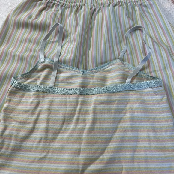 2 pair of Gymboree 2 piece pajamas size 4 & 5-6 - Picture 5 of 11